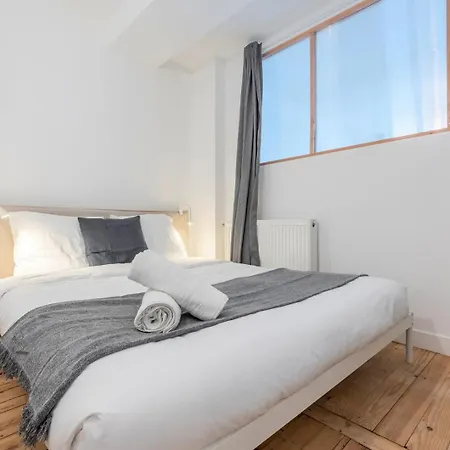 Apartment Hypercentre 2 *